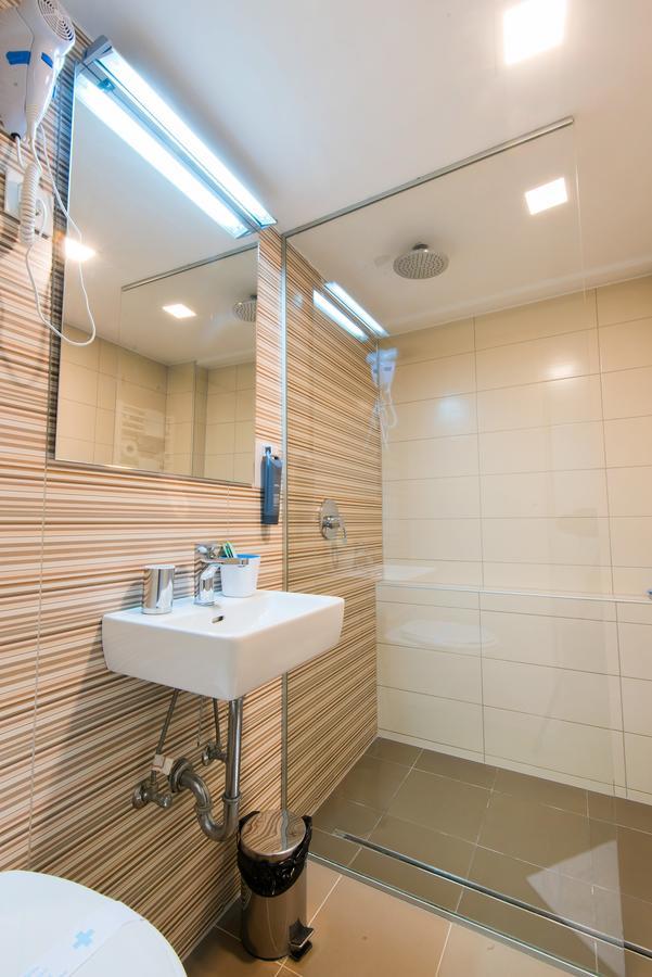 זאגרב Tia Apartments And Rooms מראה חיצוני תמונה