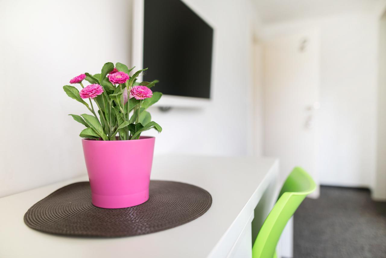 זאגרב Tia Apartments And Rooms מראה חיצוני תמונה