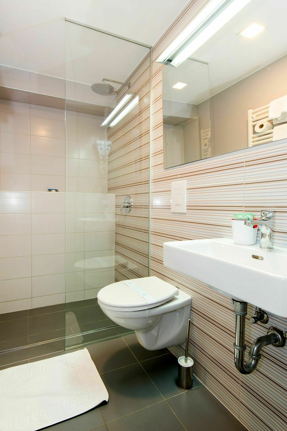 זאגרב Tia Apartments And Rooms מראה חיצוני תמונה